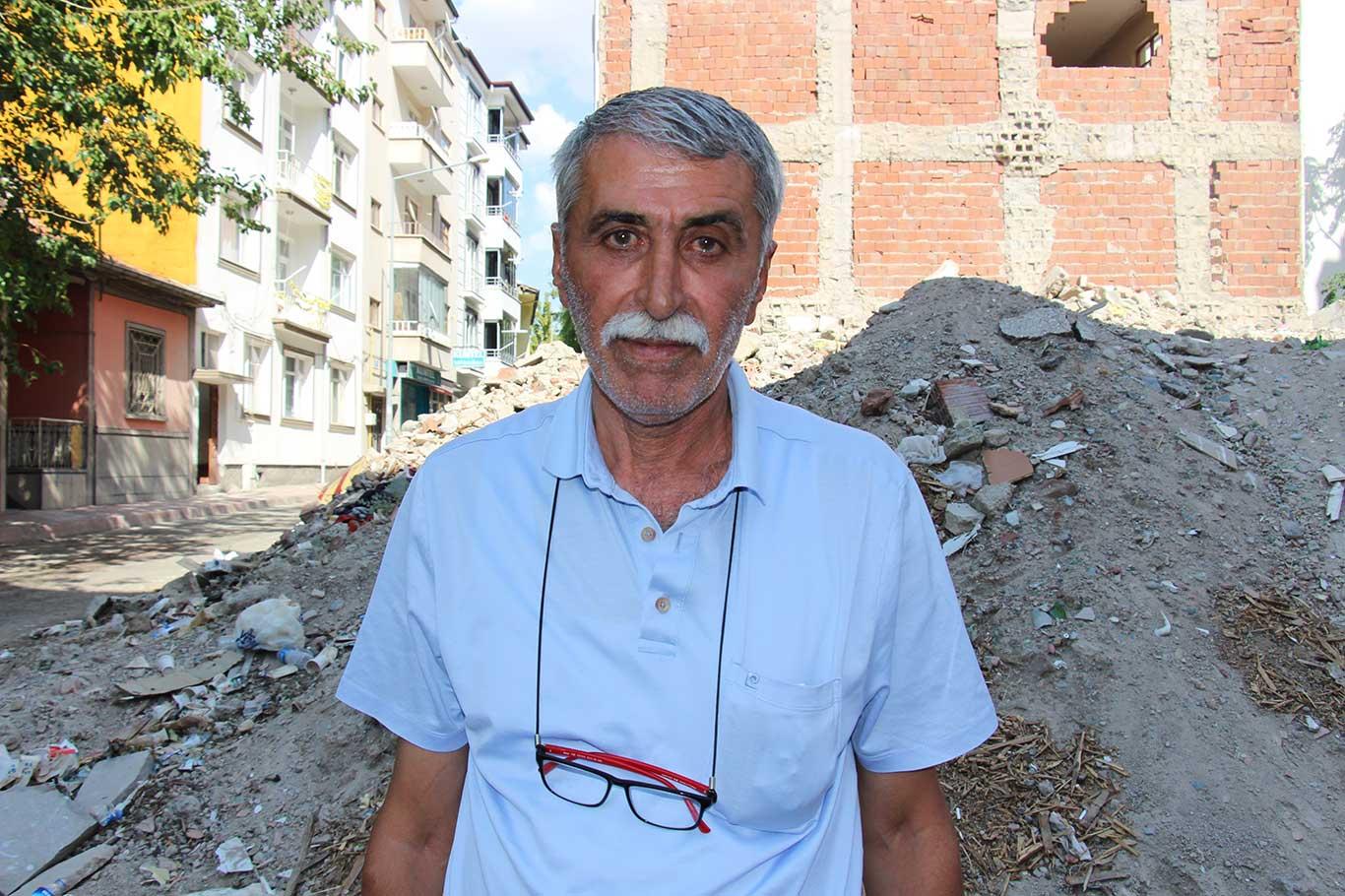 Mahalle esnafından Ahmet Özmen
